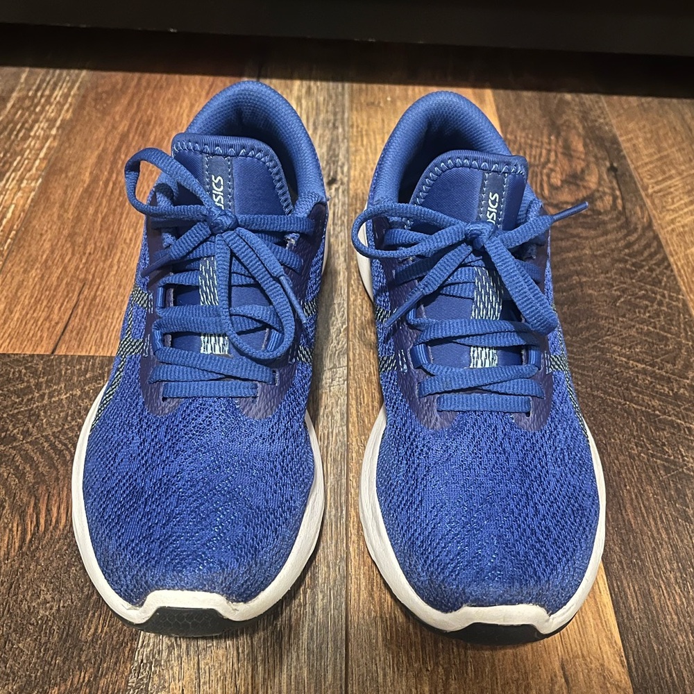 EUC Women’s Asics Running Shoes